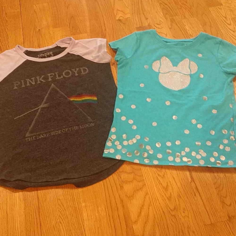 2 Girls Short Sleeved Tees